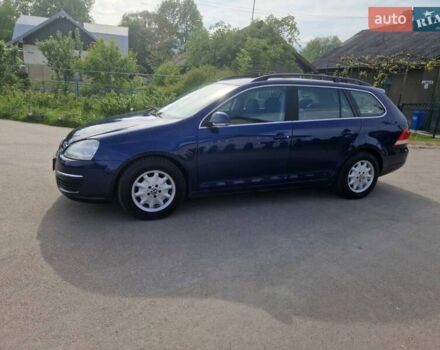 Синий Фольксваген Гольф, объемом двигателя 1.4 л и пробегом 231 тыс. км за 5850 $, фото 2 на Automoto.ua