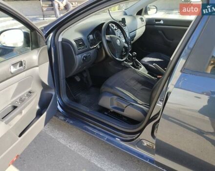 Синий Фольксваген Гольф, объемом двигателя 1.6 л и пробегом 195 тыс. км за 6700 $, фото 4 на Automoto.ua