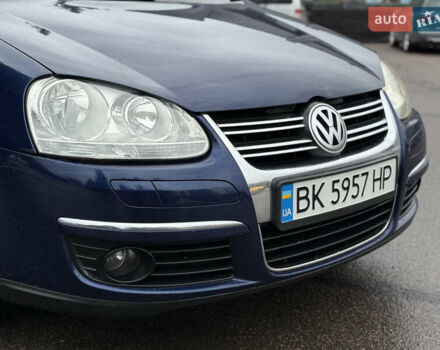 Синий Фольксваген Гольф, объемом двигателя 1.6 л и пробегом 318 тыс. км за 5150 $, фото 18 на Automoto.ua