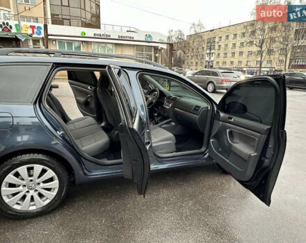 Синий Фольксваген Гольф, объемом двигателя 1.9 л и пробегом 233 тыс. км за 6399 $, фото 45 на Automoto.ua