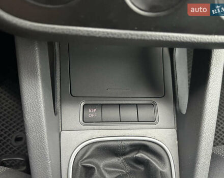 Синій Фольксваген Гольф, об'ємом двигуна 1.6 л та пробігом 248 тис. км за 6800 $, фото 39 на Automoto.ua