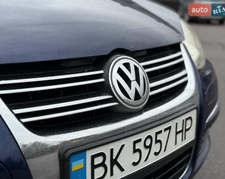 Синий Фольксваген Гольф, объемом двигателя 1.6 л и пробегом 318 тыс. км за 5150 $, фото 19 на Automoto.ua