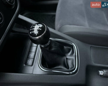 Синий Фольксваген Гольф, объемом двигателя 1.6 л и пробегом 318 тыс. км за 5150 $, фото 40 на Automoto.ua