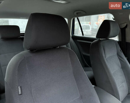 Синий Фольксваген Гольф, объемом двигателя 1.6 л и пробегом 318 тыс. км за 5150 $, фото 61 на Automoto.ua