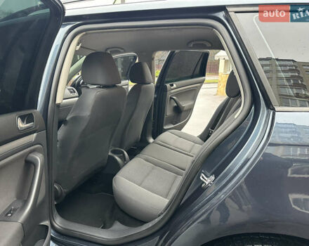 Синий Фольксваген Гольф, объемом двигателя 1.9 л и пробегом 233 тыс. км за 6399 $, фото 32 на Automoto.ua