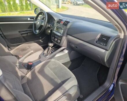 Синий Фольксваген Гольф, объемом двигателя 1.4 л и пробегом 231 тыс. км за 5850 $, фото 33 на Automoto.ua