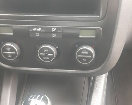 Синий Фольксваген Гольф, объемом двигателя 1.6 л и пробегом 182 тыс. км за 6300 $, фото 5 на Automoto.ua