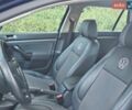 Синий Фольксваген Гольф, объемом двигателя 1.6 л и пробегом 248 тыс. км за 5800 $, фото 26 на Automoto.ua