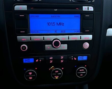 Синий Фольксваген Гольф, объемом двигателя 1.4 л и пробегом 216 тыс. км за 5999 $, фото 11 на Automoto.ua