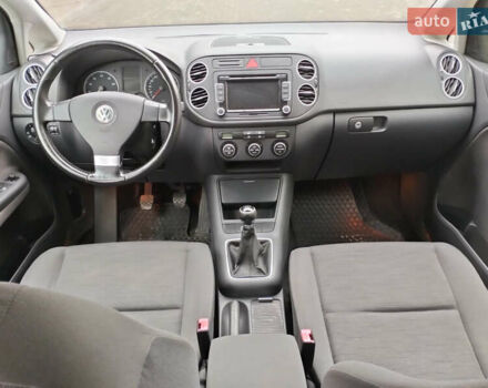 Синій Фольксваген Гольф, об'ємом двигуна 1.6 л та пробігом 207 тис. км за 5350 $, фото 8 на Automoto.ua