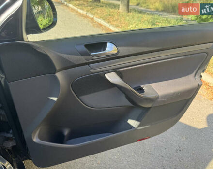 Синий Фольксваген Гольф, объемом двигателя 1.6 л и пробегом 212 тыс. км за 6700 $, фото 8 на Automoto.ua