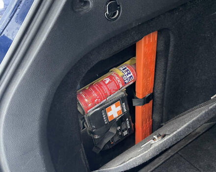 Синий Фольксваген Гольф, объемом двигателя 1.9 л и пробегом 314 тыс. км за 5700 $, фото 22 на Automoto.ua