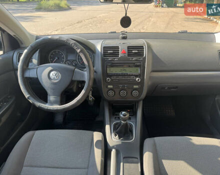 Синий Фольксваген Гольф, объемом двигателя 1.6 л и пробегом 212 тыс. км за 6700 $, фото 5 на Automoto.ua