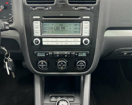 Синий Фольксваген Гольф, объемом двигателя 1.4 л и пробегом 214 тыс. км за 5700 $, фото 12 на Automoto.ua