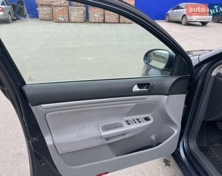 Синий Фольксваген Гольф, объемом двигателя 1.4 л и пробегом 205 тыс. км за 7200 $, фото 9 на Automoto.ua