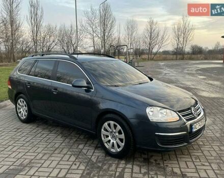 Синий Фольксваген Гольф, объемом двигателя 1.4 л и пробегом 223 тыс. км за 5350 $, фото 1 на Automoto.ua