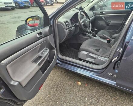 Синий Фольксваген Гольф, объемом двигателя 1.4 л и пробегом 205 тыс. км за 6500 $, фото 2 на Automoto.ua