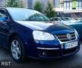 Синий Фольксваген Гольф, объемом двигателя 1.4 л и пробегом 220 тыс. км за 4999 $, фото 1 на Automoto.ua