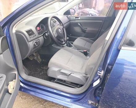 Синий Фольксваген Гольф, объемом двигателя 1.9 л и пробегом 272 тыс. км за 5650 $, фото 6 на Automoto.ua