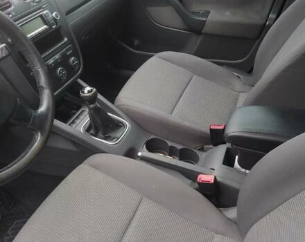 Синій Фольксваген Гольф, об'ємом двигуна 1.6 л та пробігом 267 тис. км за 5450 $, фото 4 на Automoto.ua