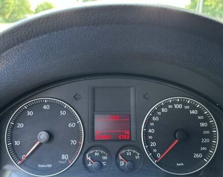 Синий Фольксваген Гольф, объемом двигателя 1.39 л и пробегом 260 тыс. км за 5900 $, фото 12 на Automoto.ua