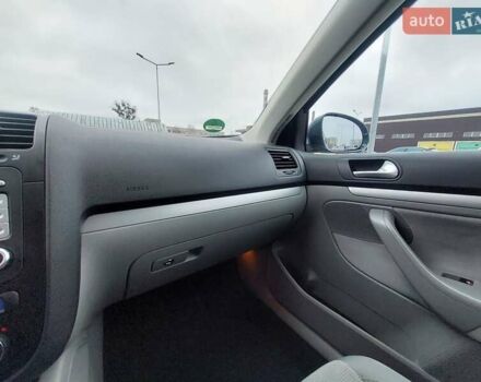 Синий Фольксваген Гольф, объемом двигателя 1.4 л и пробегом 190 тыс. км за 5999 $, фото 4 на Automoto.ua