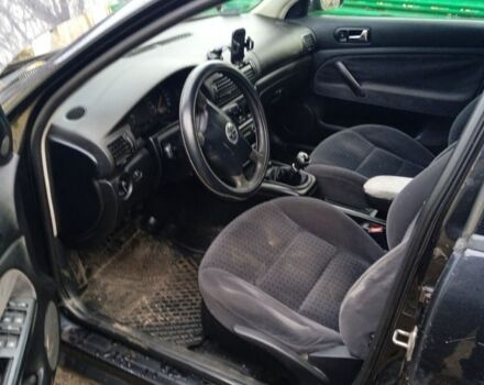 Синий Фольксваген Гольф, объемом двигателя 2 л и пробегом 267 тыс. км за 1000 $, фото 2 на Automoto.ua