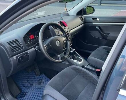 Синий Фольксваген Гольф, объемом двигателя 1.4 л и пробегом 262 тыс. км за 6500 $, фото 12 на Automoto.ua