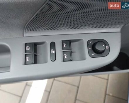 Синий Фольксваген Гольф, объемом двигателя 1.4 л и пробегом 190 тыс. км за 5999 $, фото 37 на Automoto.ua