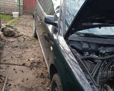 Синий Фольксваген Гольф, объемом двигателя 2 л и пробегом 267 тыс. км за 1000 $, фото 3 на Automoto.ua