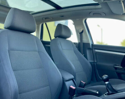 Синій Фольксваген Гольф, об'ємом двигуна 1.39 л та пробігом 233 тис. км за 5299 $, фото 26 на Automoto.ua