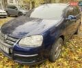Синий Фольксваген Гольф, объемом двигателя 1.6 л и пробегом 230 тыс. км за 5800 $, фото 4 на Automoto.ua