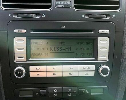 Синій Фольксваген Гольф, об'ємом двигуна 1.6 л та пробігом 237 тис. км за 7200 $, фото 5 на Automoto.ua