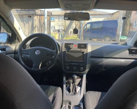 Синий Фольксваген Гольф, объемом двигателя 1.6 л и пробегом 266 тыс. км за 5700 $, фото 5 на Automoto.ua