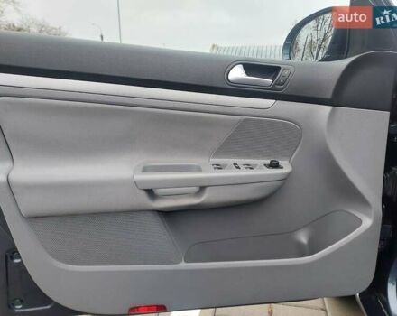 Синий Фольксваген Гольф, объемом двигателя 1.4 л и пробегом 190 тыс. км за 5999 $, фото 39 на Automoto.ua