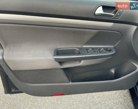 Синий Фольксваген Гольф, объемом двигателя 1.4 л и пробегом 207 тыс. км за 7200 $, фото 38 на Automoto.ua