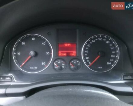 Синий Фольксваген Гольф, объемом двигателя 1.9 л и пробегом 255 тыс. км за 7000 $, фото 3 на Automoto.ua