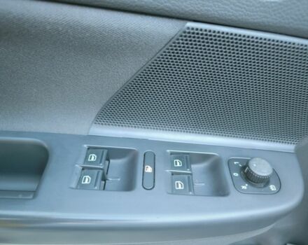 Синий Фольксваген Гольф, объемом двигателя 1.4 л и пробегом 245 тыс. км за 6500 $, фото 5 на Automoto.ua