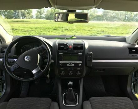 Синий Фольксваген Гольф, объемом двигателя 1.9 л и пробегом 400 тыс. км за 5200 $, фото 5 на Automoto.ua