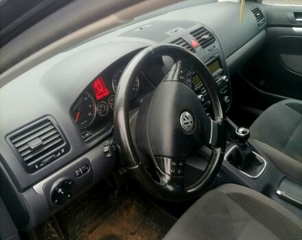 Синий Фольксваген Гольф, объемом двигателя 1.6 л и пробегом 276 тыс. км за 7000 $, фото 6 на Automoto.ua