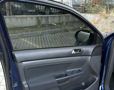 Фольксваген Гольф 2009 в Харькове на Automoto.ua Синий Фольксваген Гольф, объемом двигателя 1.39 л и пробегом 197 тыс. км за 6200 $, фото 12 на Automoto.ua