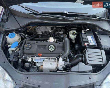 Фольксваген Гольф 2009 в Харькове на Automoto.ua Синий Фольксваген Гольф, объемом двигателя 1.39 л и пробегом 197 тыс. км за 6200 $, фото 19 на Automoto.ua