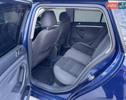 Синий Фольксваген Гольф, объемом двигателя 1.9 л и пробегом 291 тыс. км за 5990 $, фото 14 на Automoto.ua
