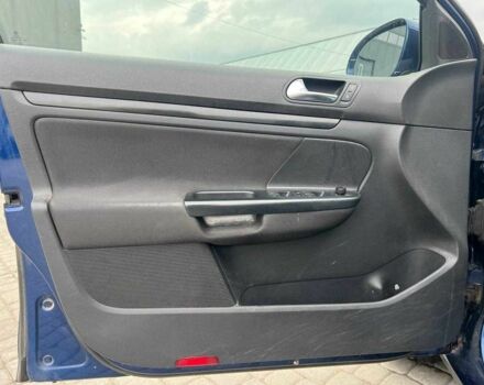 Синий Фольксваген Гольф, объемом двигателя 1.6 л и пробегом 333 тыс. км за 5940 $, фото 13 на Automoto.ua