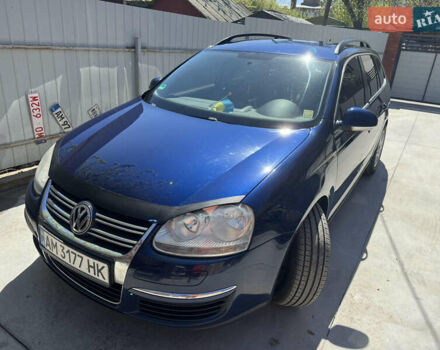 Синий Фольксваген Гольф, объемом двигателя 1.9 л и пробегом 291 тыс. км за 5990 $, фото 1 на Automoto.ua