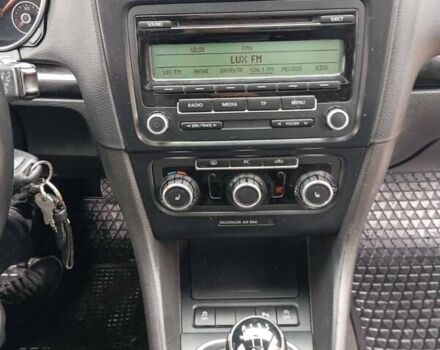 Синий Фольксваген Гольф, объемом двигателя 1.6 л и пробегом 313 тыс. км за 6350 $, фото 5 на Automoto.ua