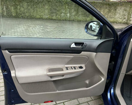 Синій Фольксваген Гольф, об'ємом двигуна 1.97 л та пробігом 257 тис. км за 7900 $, фото 18 на Automoto.ua