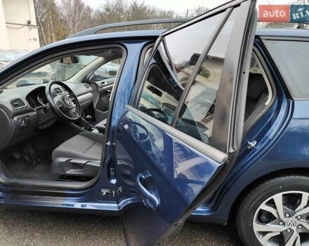 Синий Фольксваген Гольф, объемом двигателя 1.6 л и пробегом 292 тыс. км за 5990 $, фото 5 на Automoto.ua