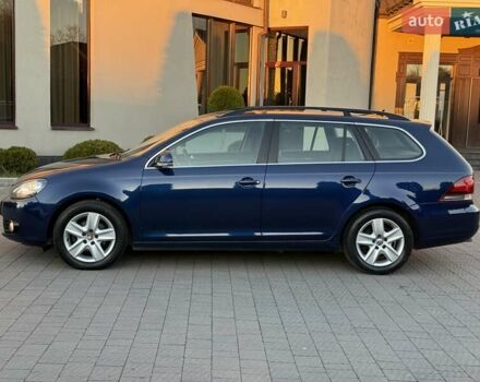 Синий Фольксваген Гольф, объемом двигателя 1.6 л и пробегом 289 тыс. км за 7400 $, фото 4 на Automoto.ua