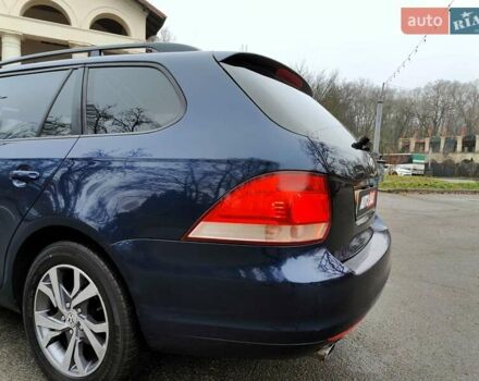 Синий Фольксваген Гольф, объемом двигателя 1.6 л и пробегом 292 тыс. км за 5990 $, фото 14 на Automoto.ua